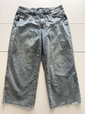 Judy Blue Light Wash Relaxed Wide-Leg Jeans